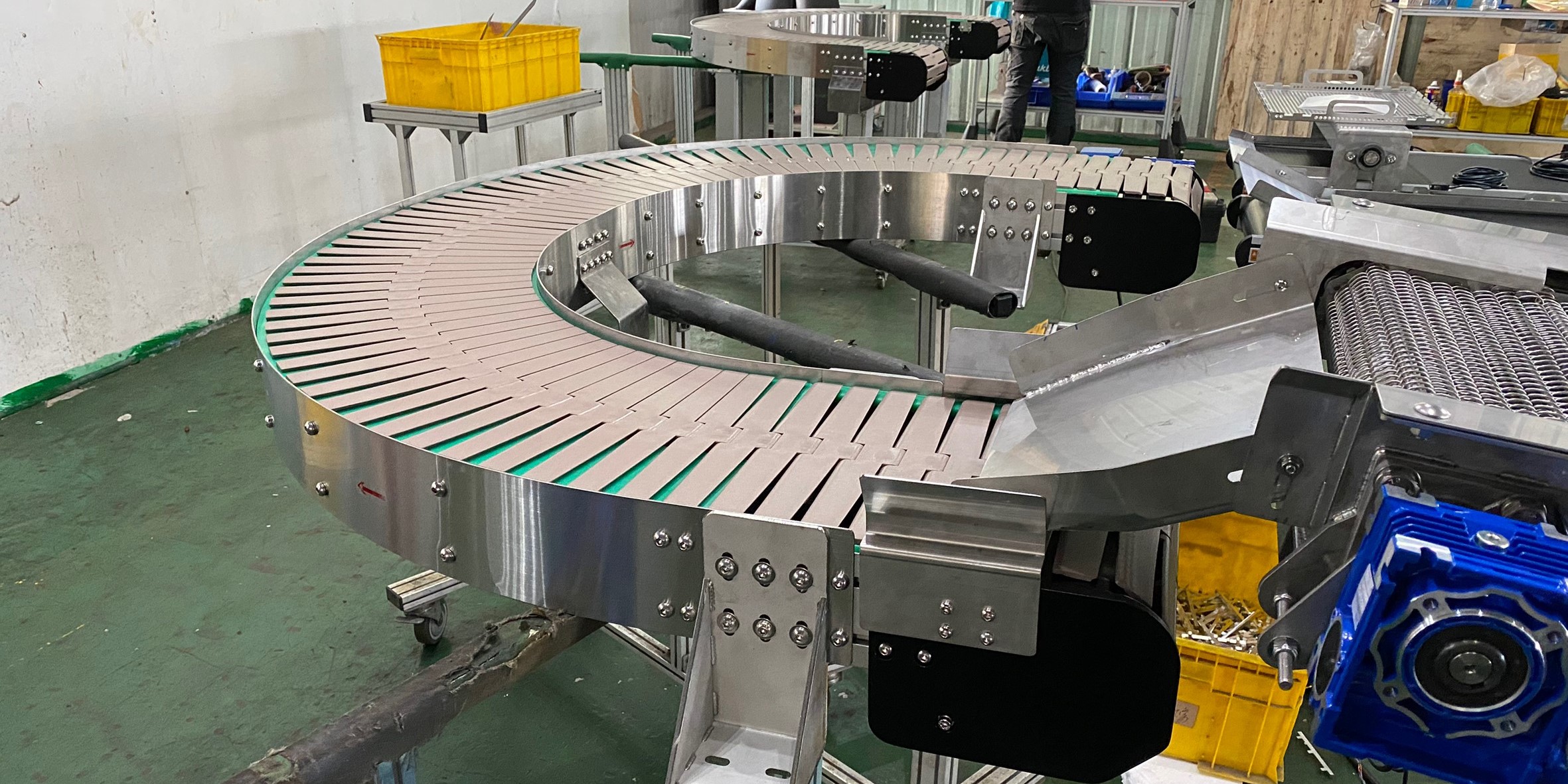 180度頂板帶輸送帶輸送機 | 180° Belt Conveyor