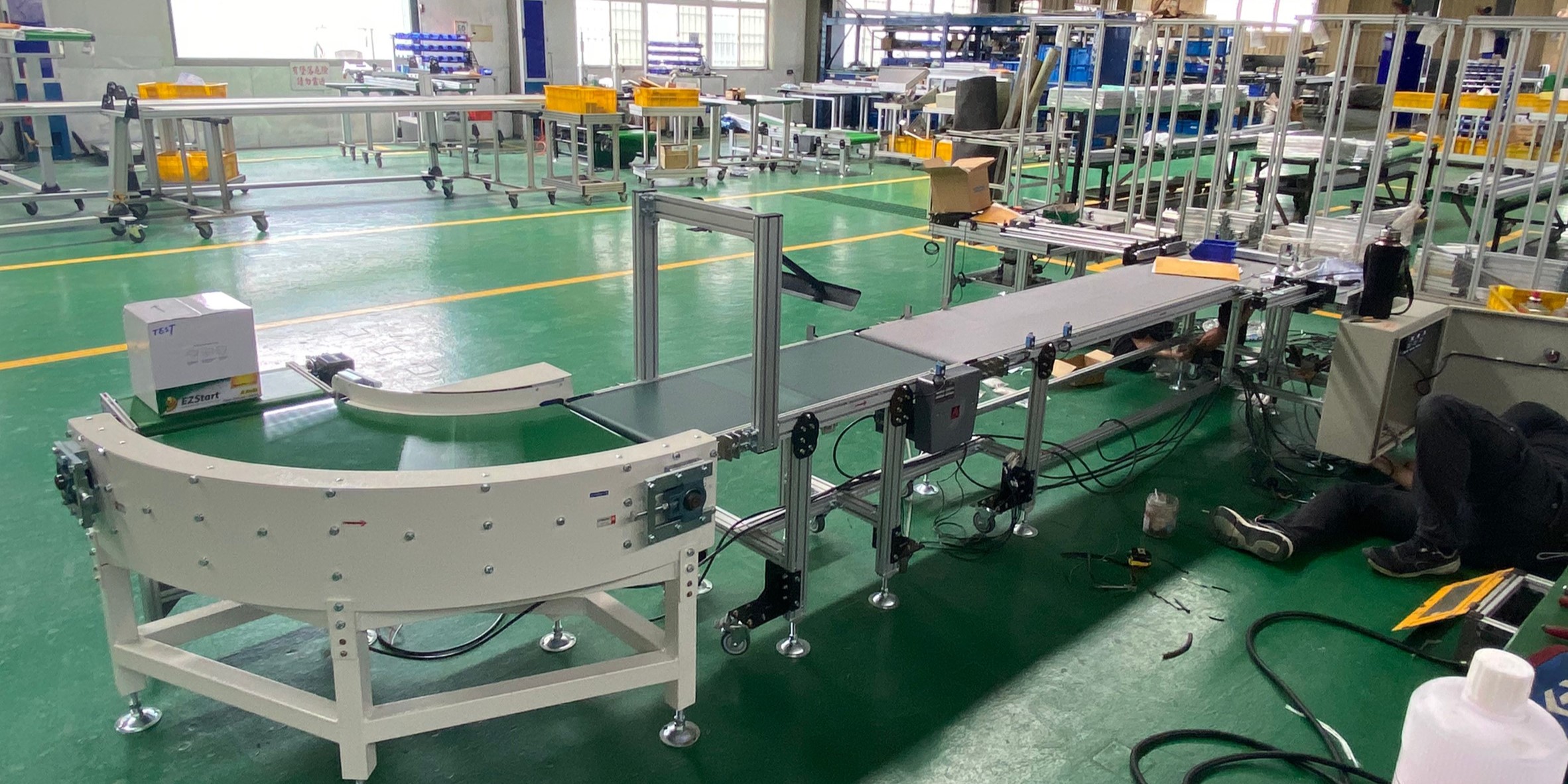 翻箱平面式輸送帶輸送機 | Turnover Conveyor
