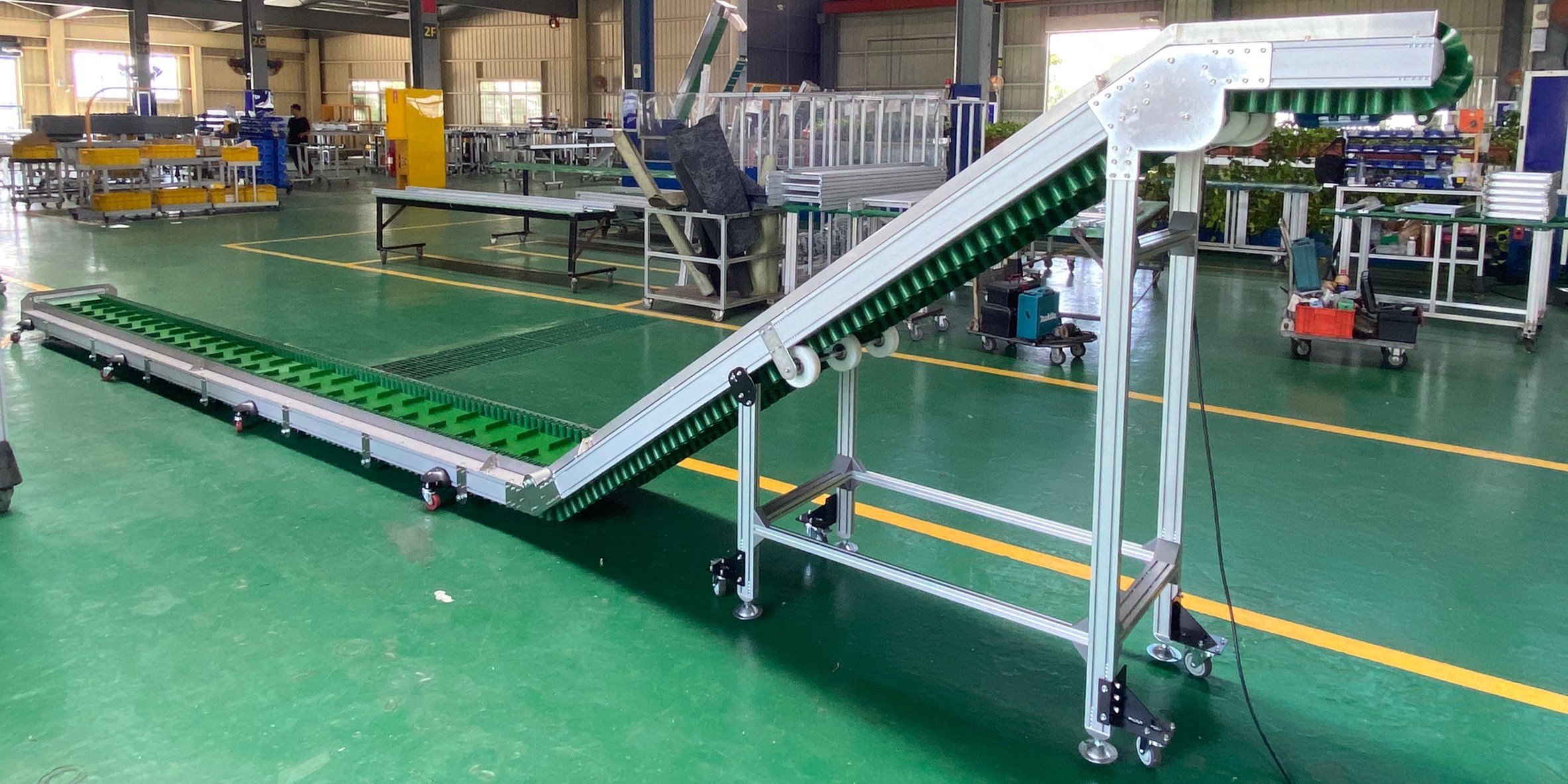 鵝頸式荷葉邊輸送帶輸送機 | Goose-neck Ruffles Conveyor