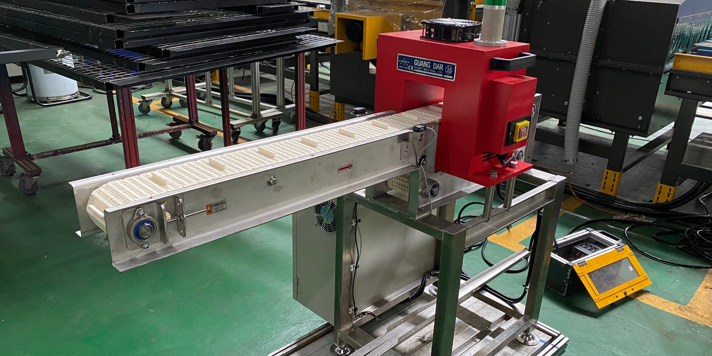 塑網帶平面輸送帶輸送機 | Plastic Mesh Belt Conveyor