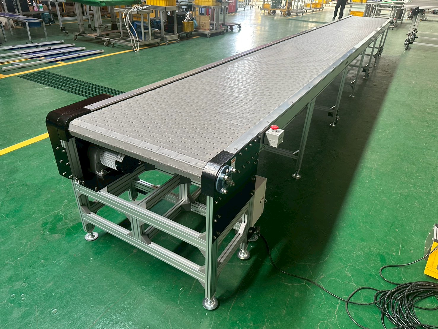 鋁擠型塑板帶輸送機|Aluminum Profile Plastic Chain Conveyor