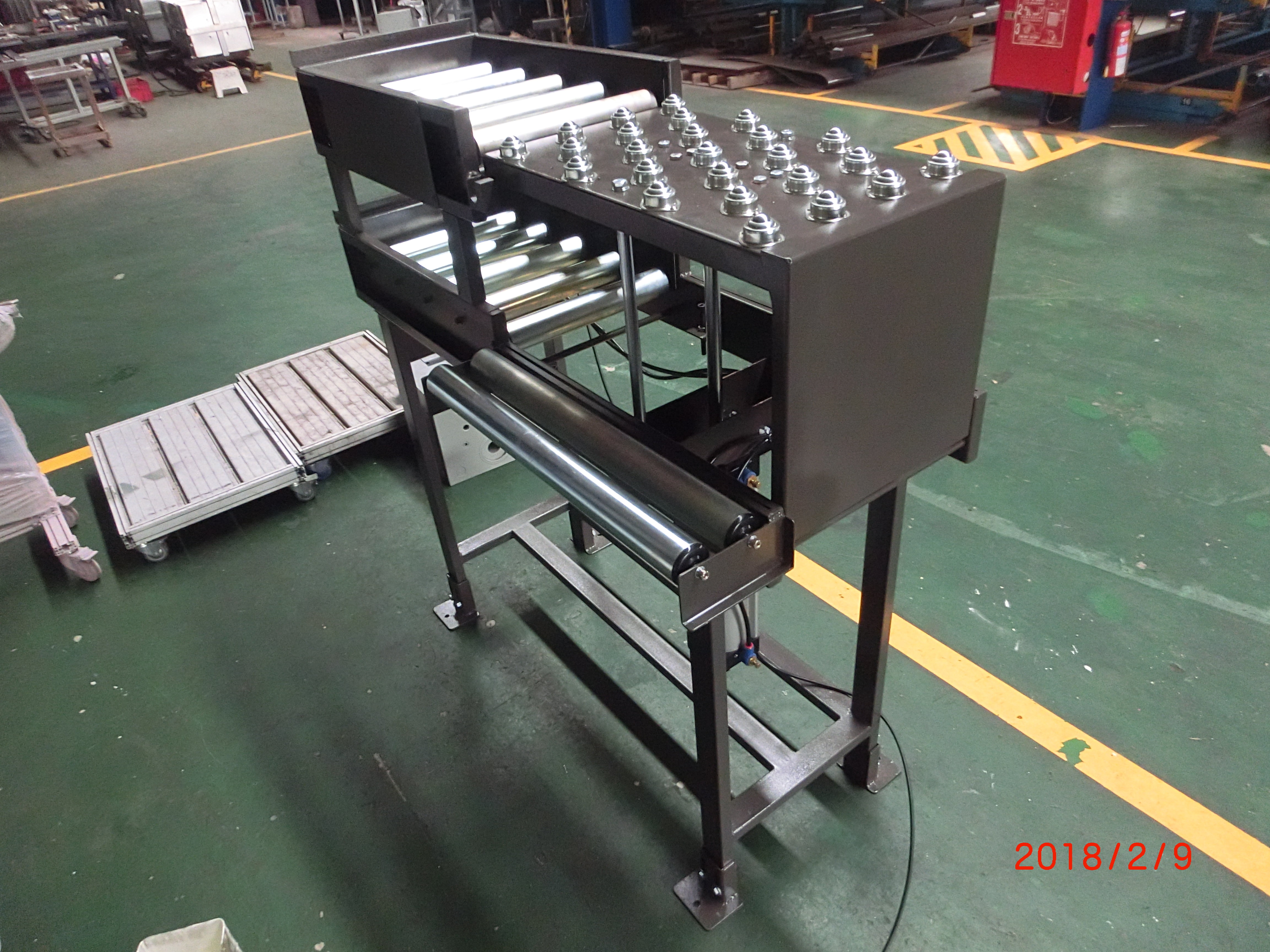 Steel plate type non-powered plane conveyor-Lichen Conveyor Equipment Co., Ltd. 