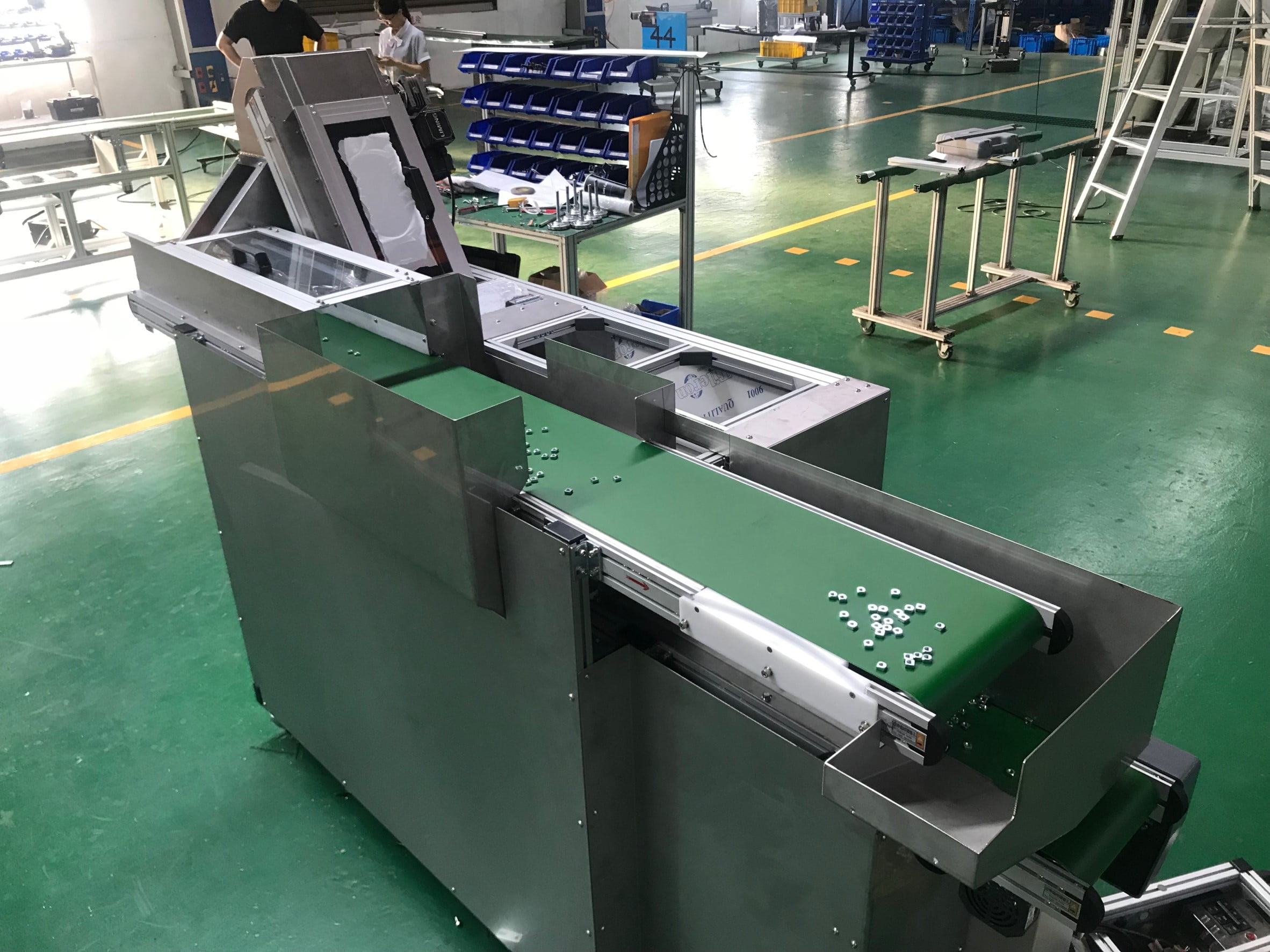 Aluminum extrusion type position-limit mechanism belt conveyor-Lichen Conveyor Equipment Co., Ltd.