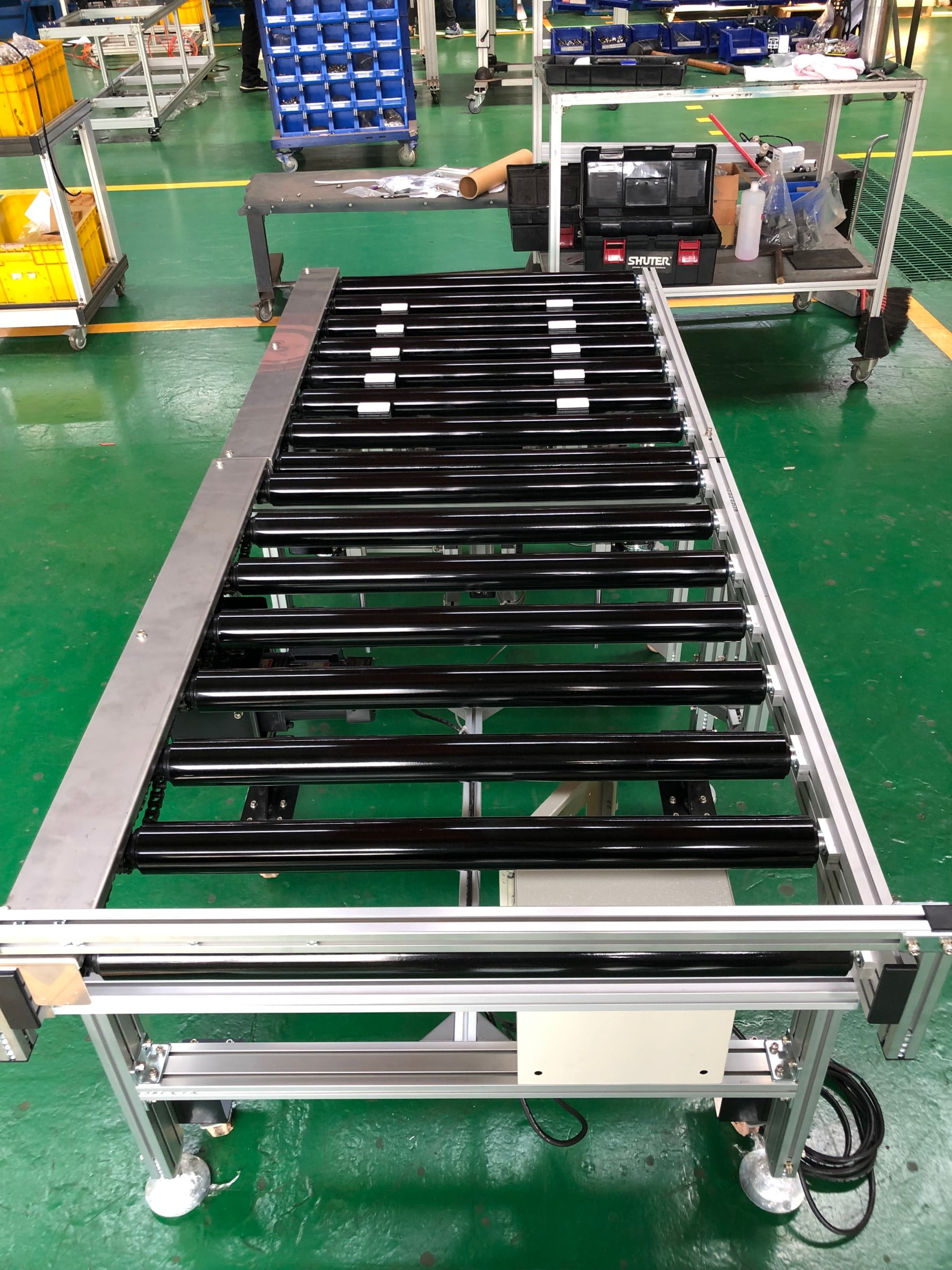 Aluminum extrusion type power roller conveyor with jacking mechanism -Lichen Conveyor Equipment Co., Ltd.