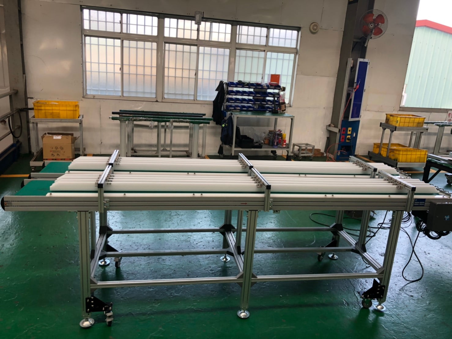 Aluminum extrusion belt shunt design conveyor -Lichen Conveyor Equipment Co., Ltd. 