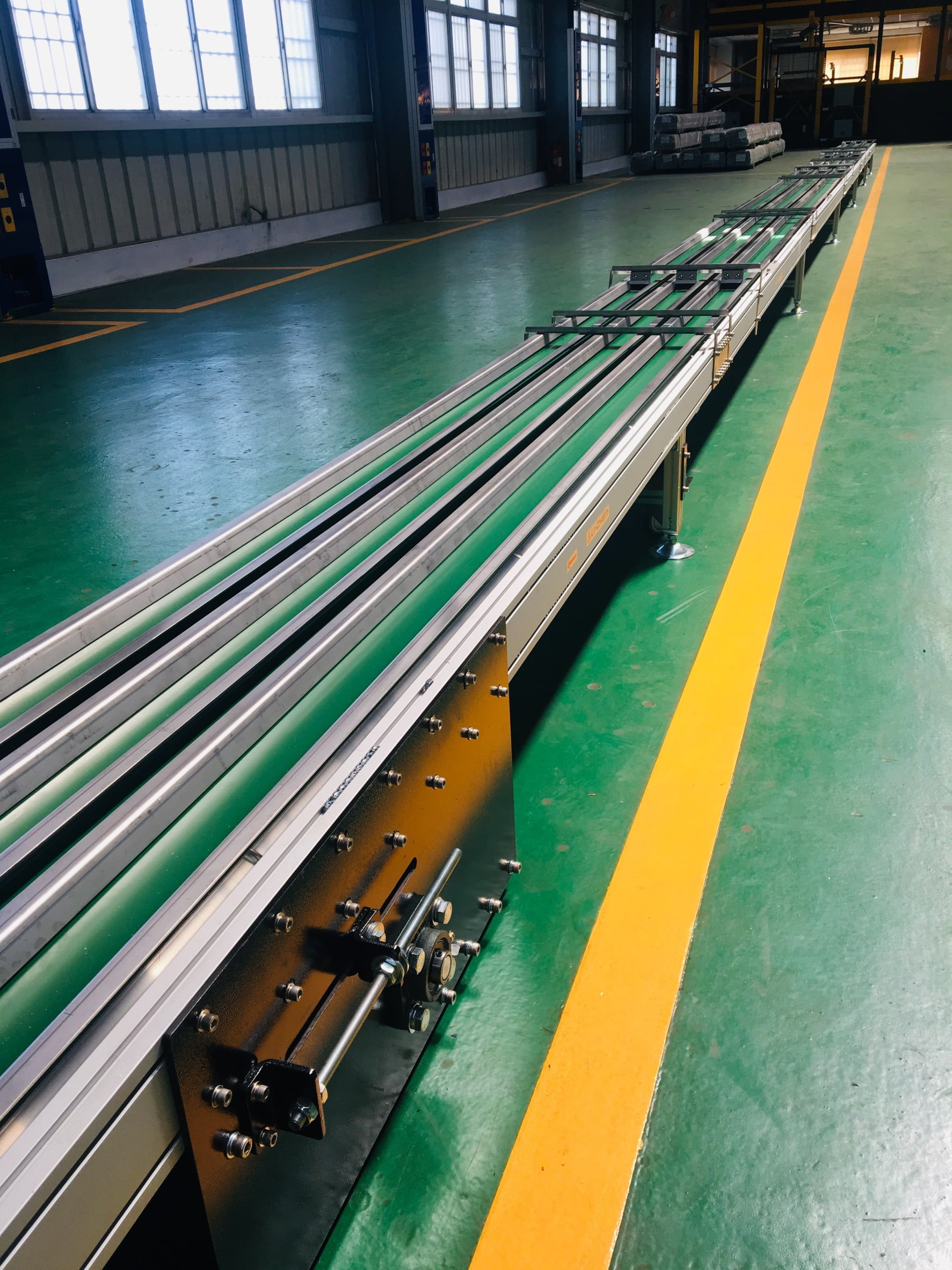 Aluminum Extruded Belt shunt Suction Conveyor -Lichen Conveyor Equipment Co., Ltd.