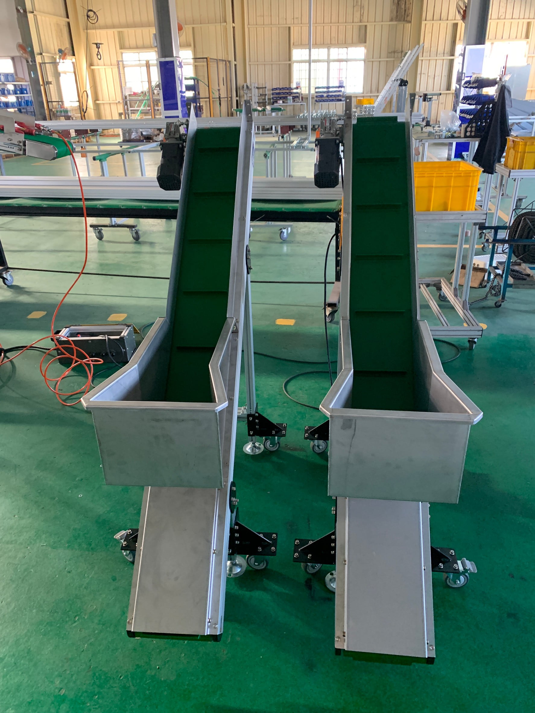 Aluminum extrusion belt climbing conveyor-Lichen Conveyor Automatic Equipment Co., Ltd.