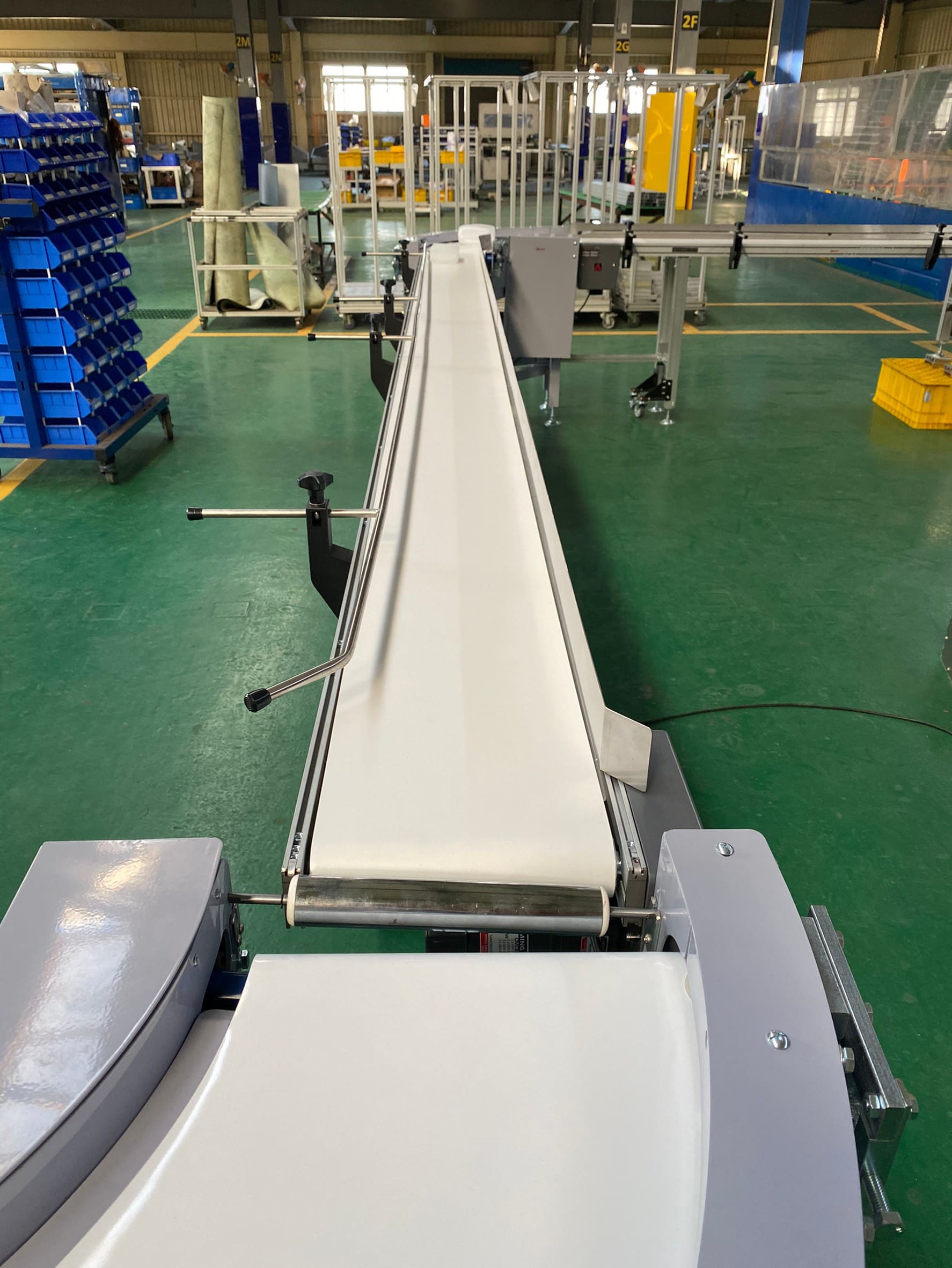 the type of steel plate roller conveyor belt--Lichen Conveyor Automatic Equipment Co., Ltd.
