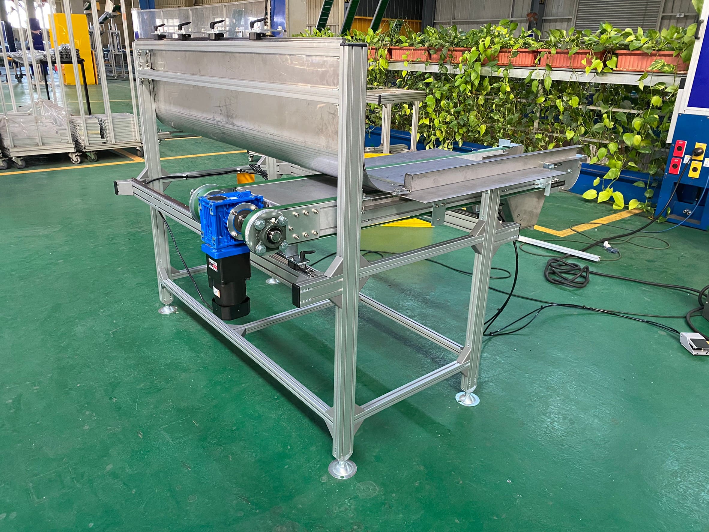 Movable Belt Conveyor Made with Aluminum extrusion-Lichen Conveyor Automatic Equipment Co., Ltd.